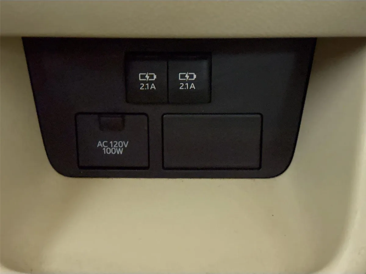 2017 Toyota Highlander XLE thumbnail 36