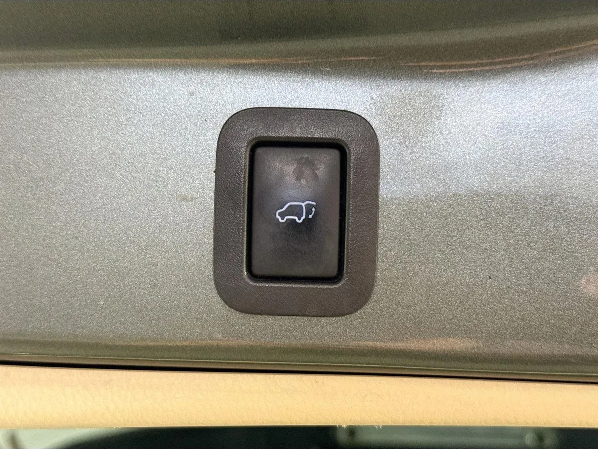 2017 Toyota Highlander XLE thumbnail 38