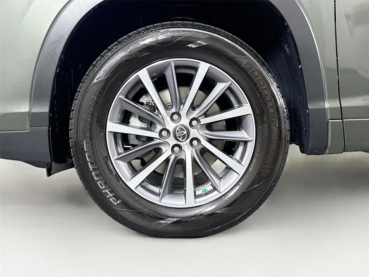 2017 Toyota Highlander XLE thumbnail 44