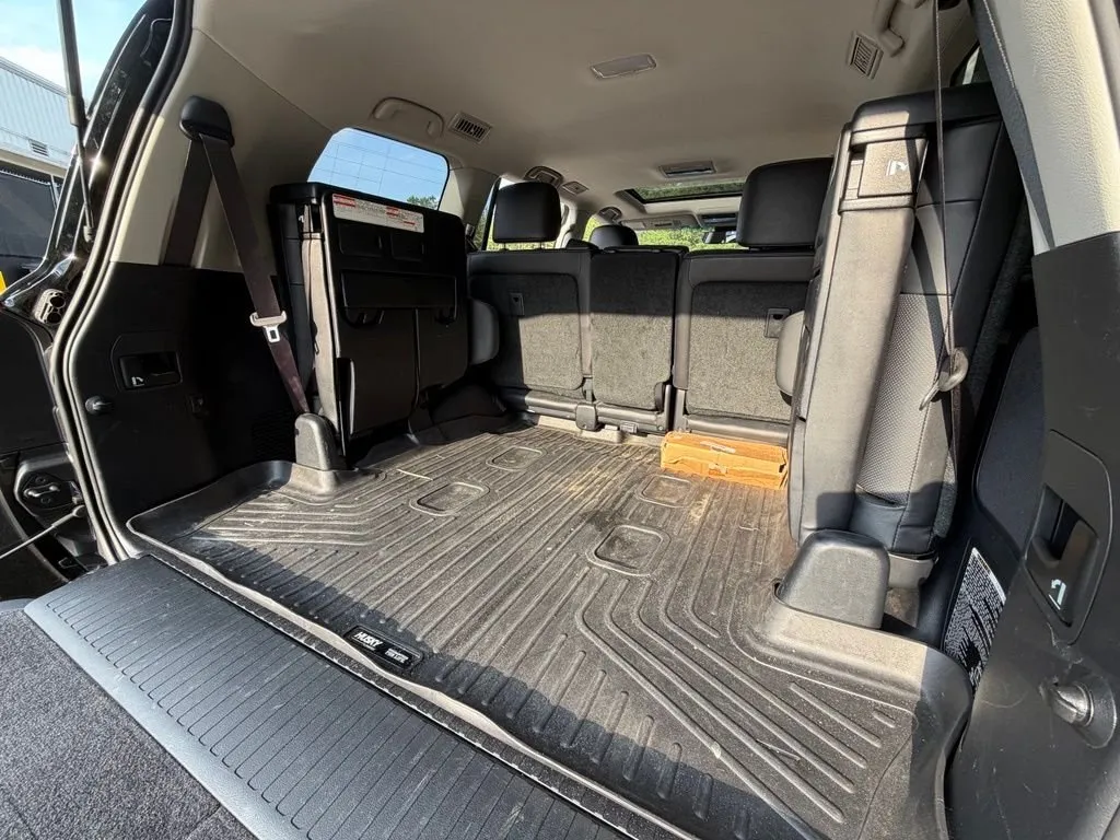 2017 Toyota Land Cruiser Base thumbnail 12
