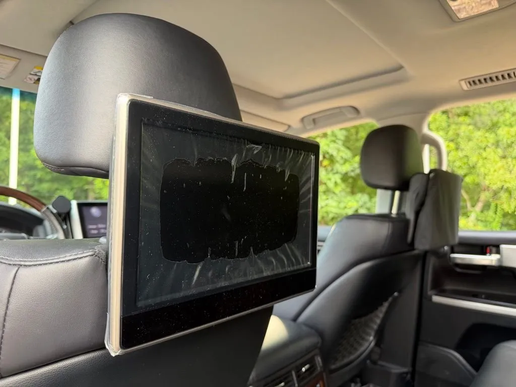 2017 Toyota Land Cruiser Base thumbnail 26