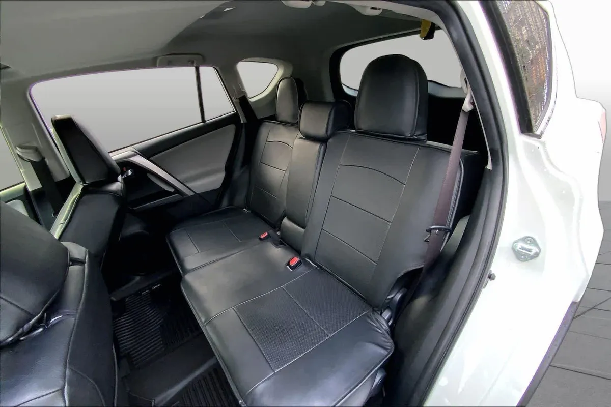 2017 Toyota RAV4 XLE thumbnail 20