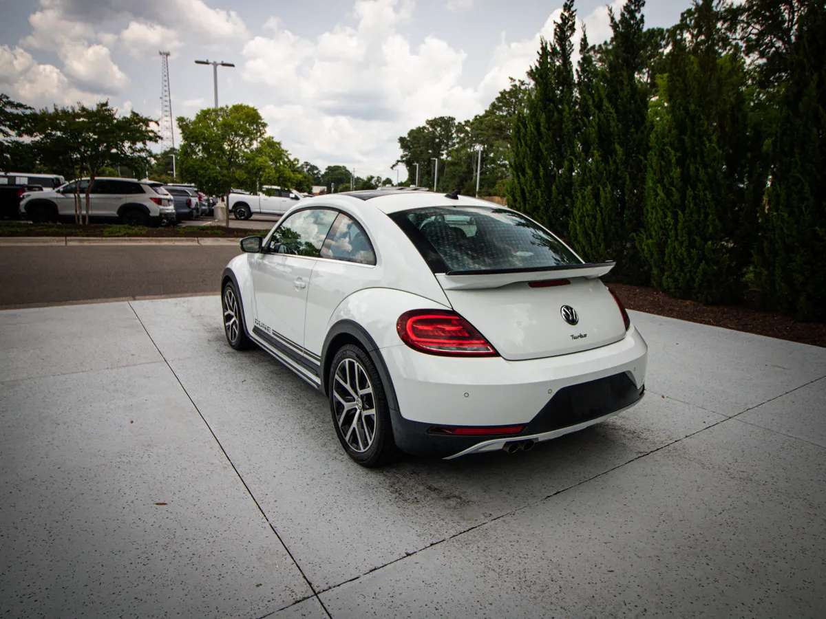 2017 Volkswagen Beetle 1.8T Dune thumbnail 5
