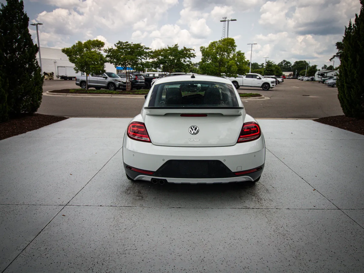 2017 Volkswagen Beetle 1.8T Dune thumbnail 6