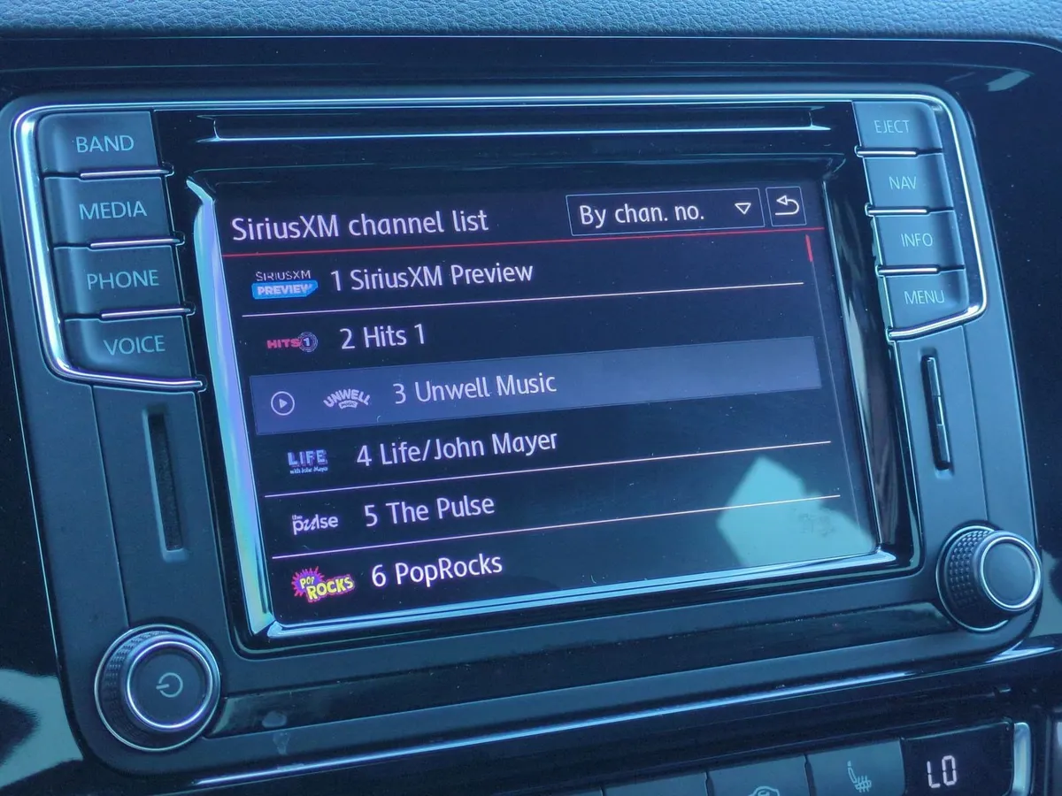 2017 Volkswagen Jetta GLI thumbnail 21