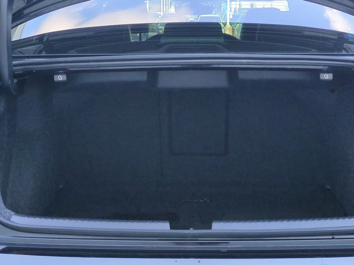 2017 Volkswagen Jetta GLI thumbnail 30
