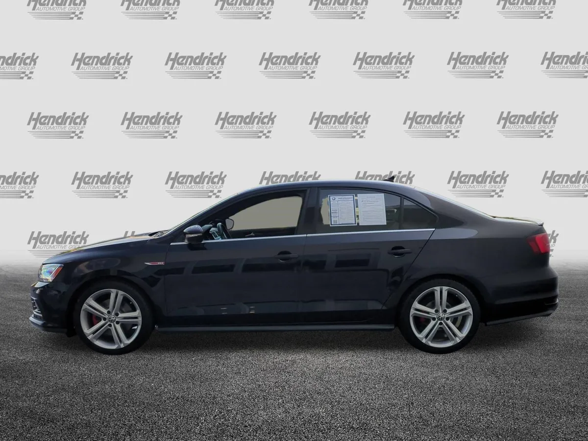 2017 Volkswagen Jetta GLI thumbnail 6