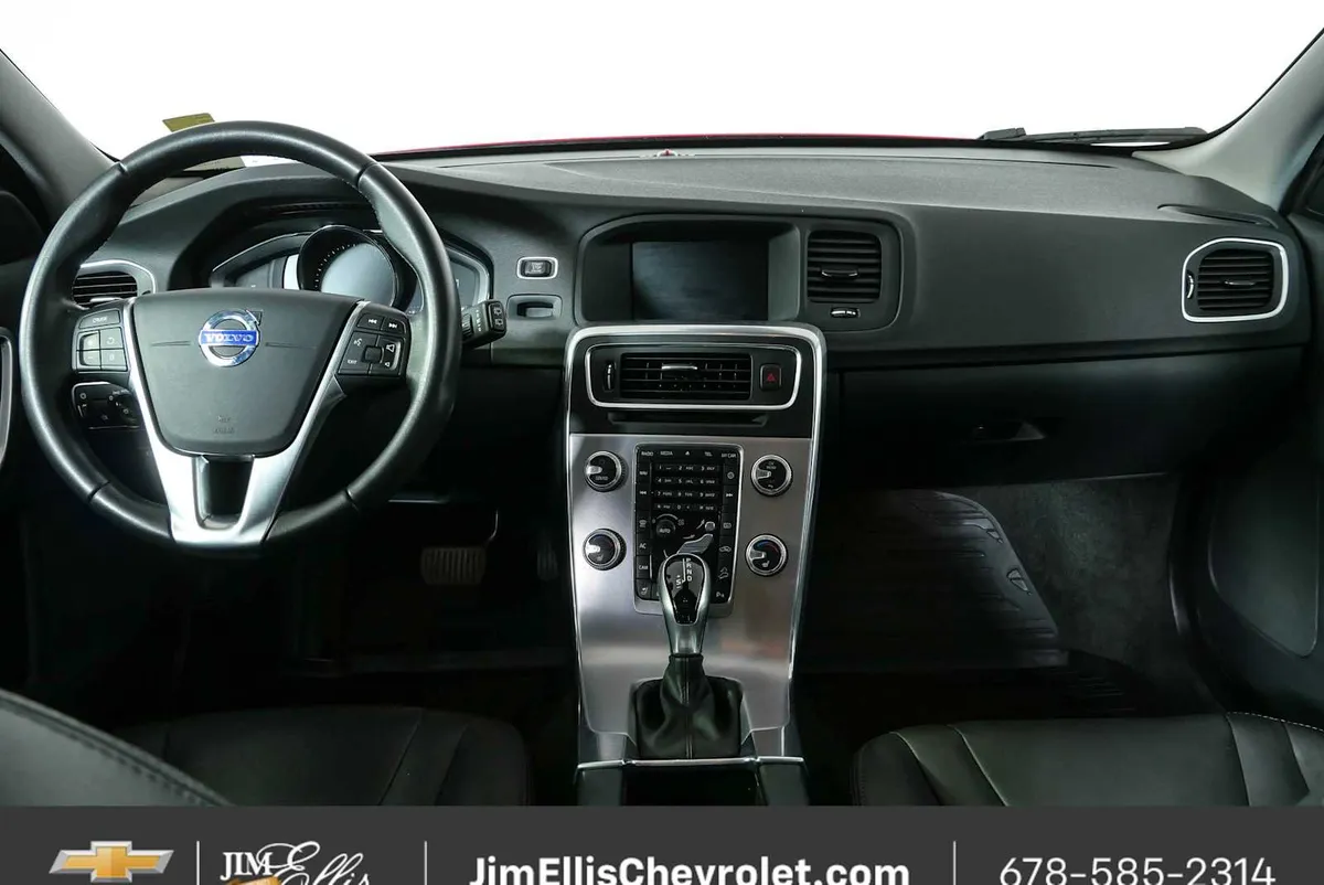 2017 Volvo V60 Cross Country T5 thumbnail 19