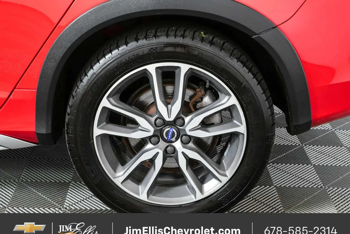 2017 Volvo V60 Cross Country T5 thumbnail 36