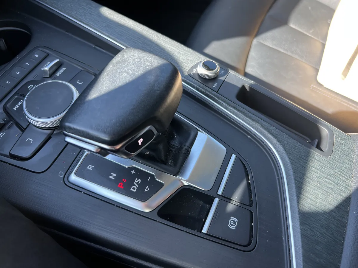 2018 Audi A4 Premium thumbnail 25