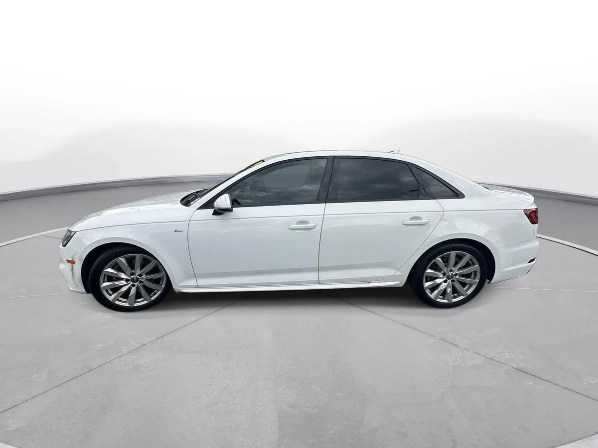 2018 Audi A4 Premium thumbnail 9