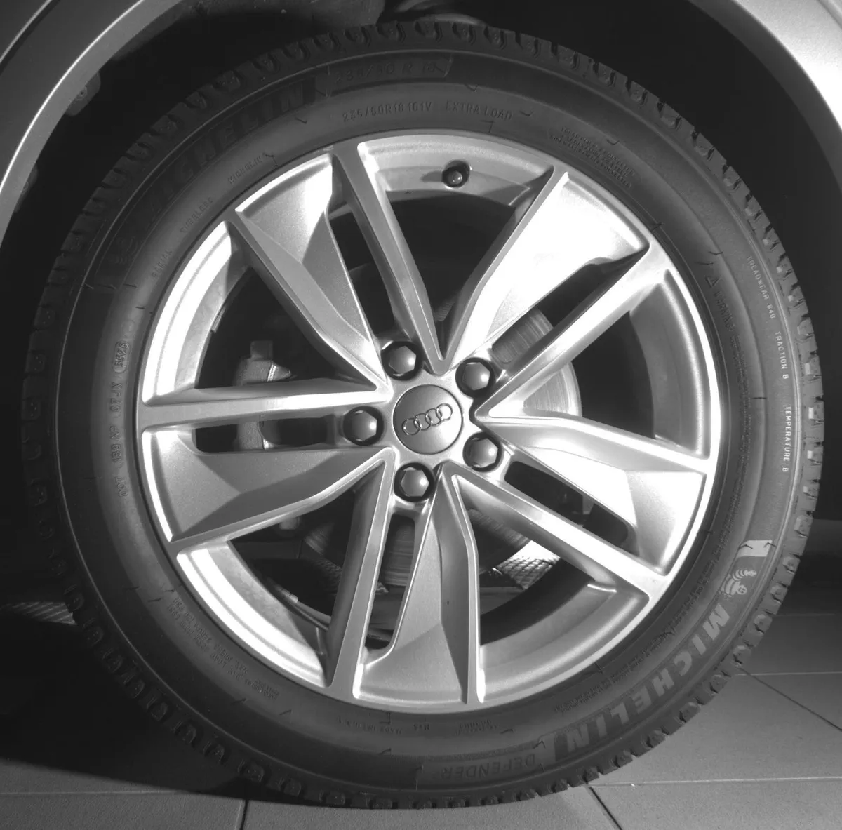2018 Audi Q3 Premium thumbnail 9