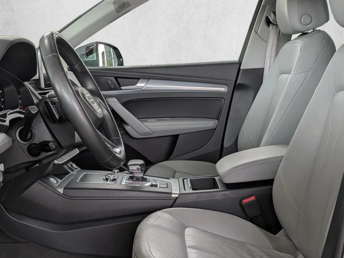 2018 Audi Q5 Prestige thumbnail 18