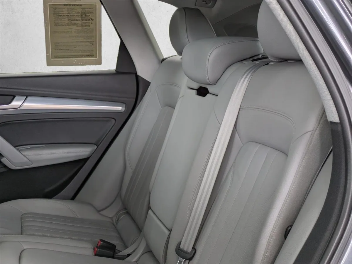 2018 Audi Q5 Prestige thumbnail 25