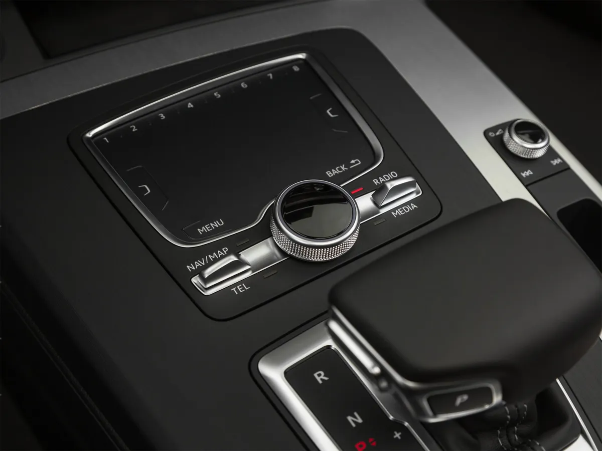 2018 Audi SQ5 Premium Plus thumbnail 30