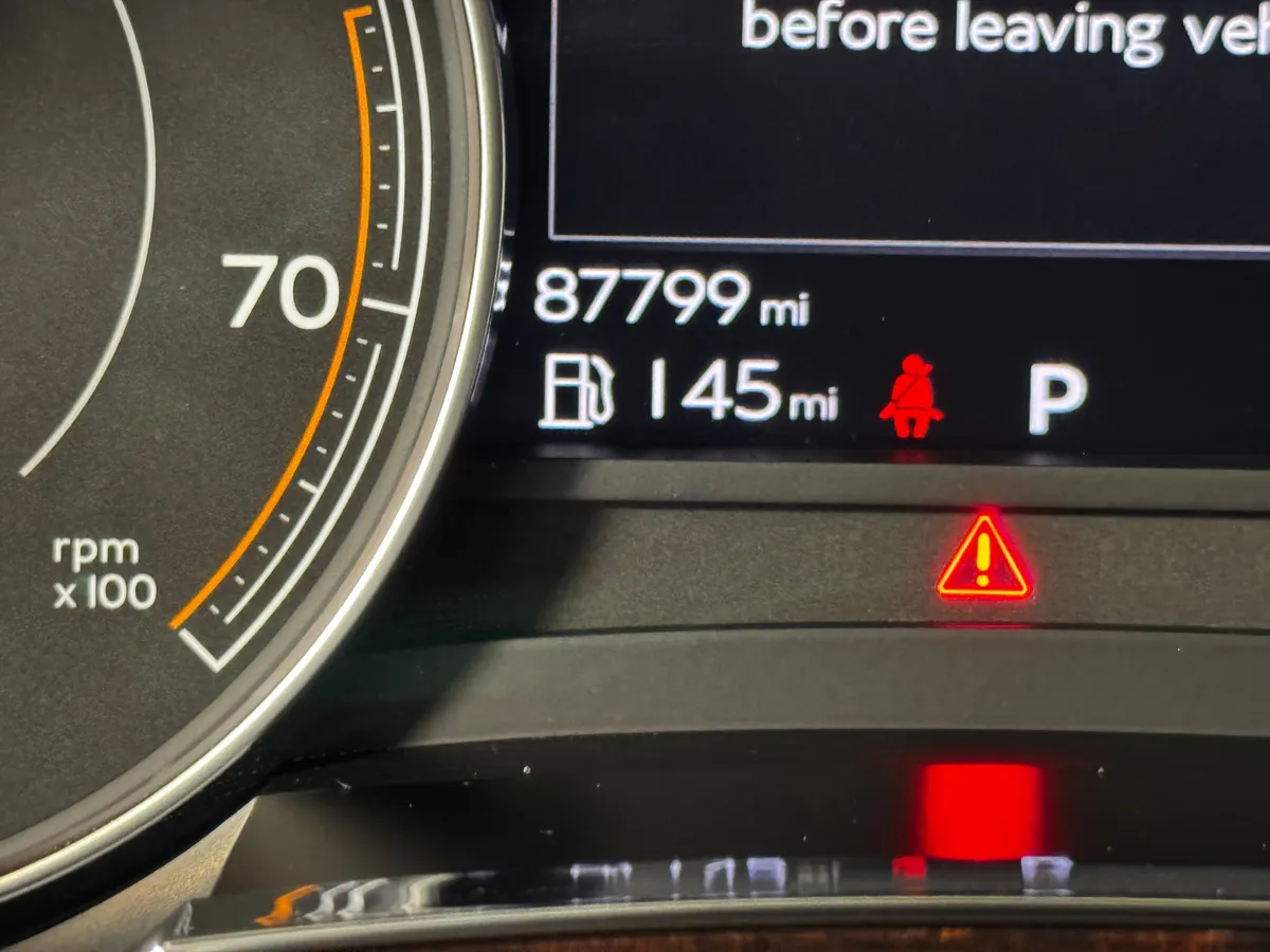2018 Bentley Bentayga W12 Signature thumbnail 29