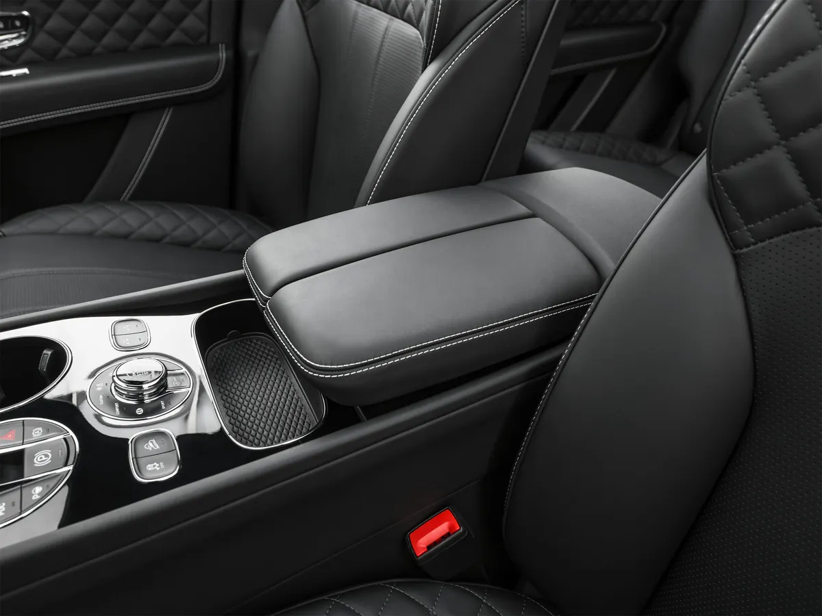 2018 Bentley Bentayga W12 Signature thumbnail 37