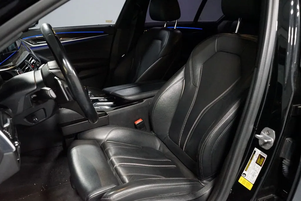 2018 BMW 5 Series 540i thumbnail 6