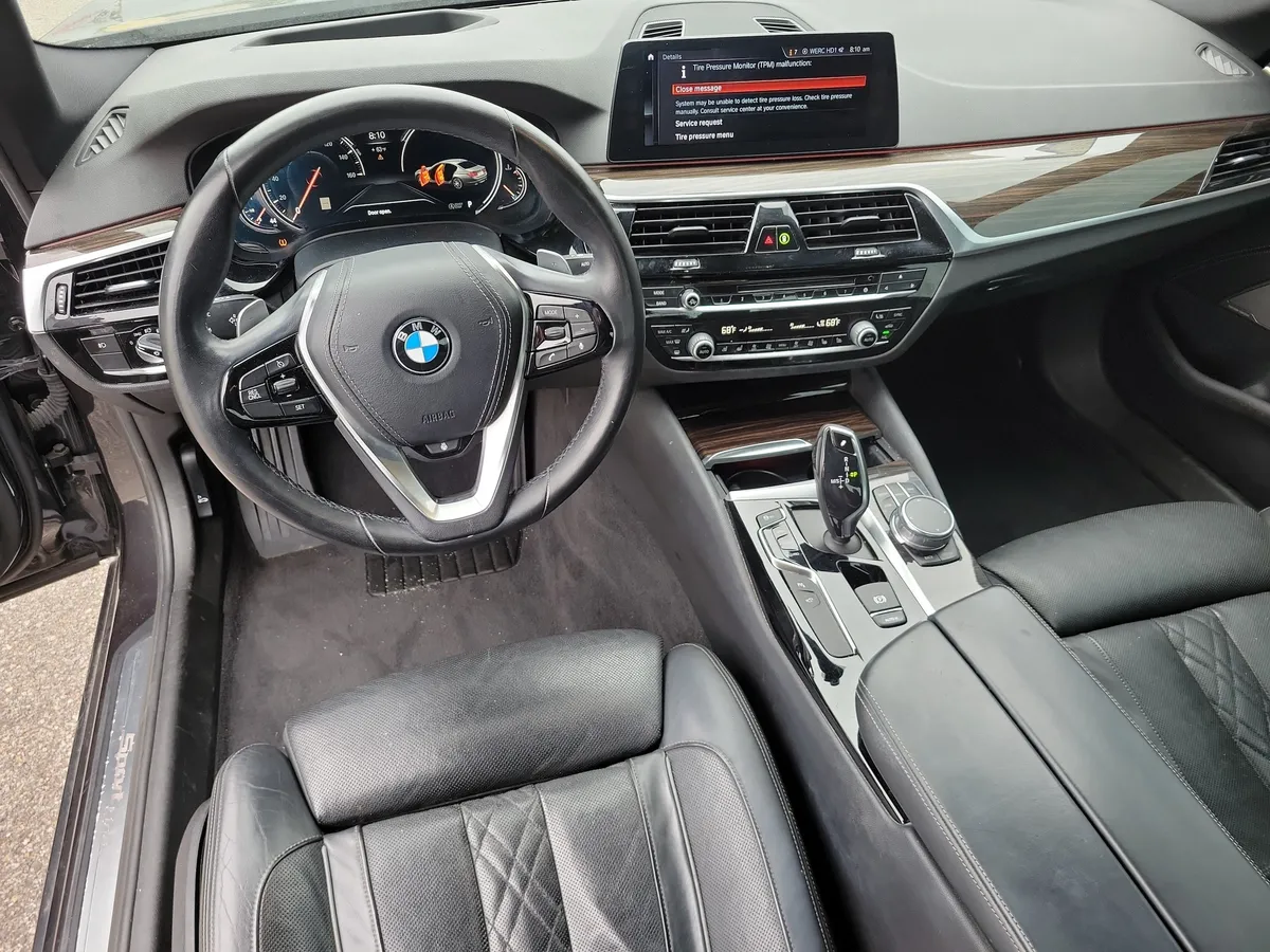 2018 BMW 540i xDrive thumbnail 14
