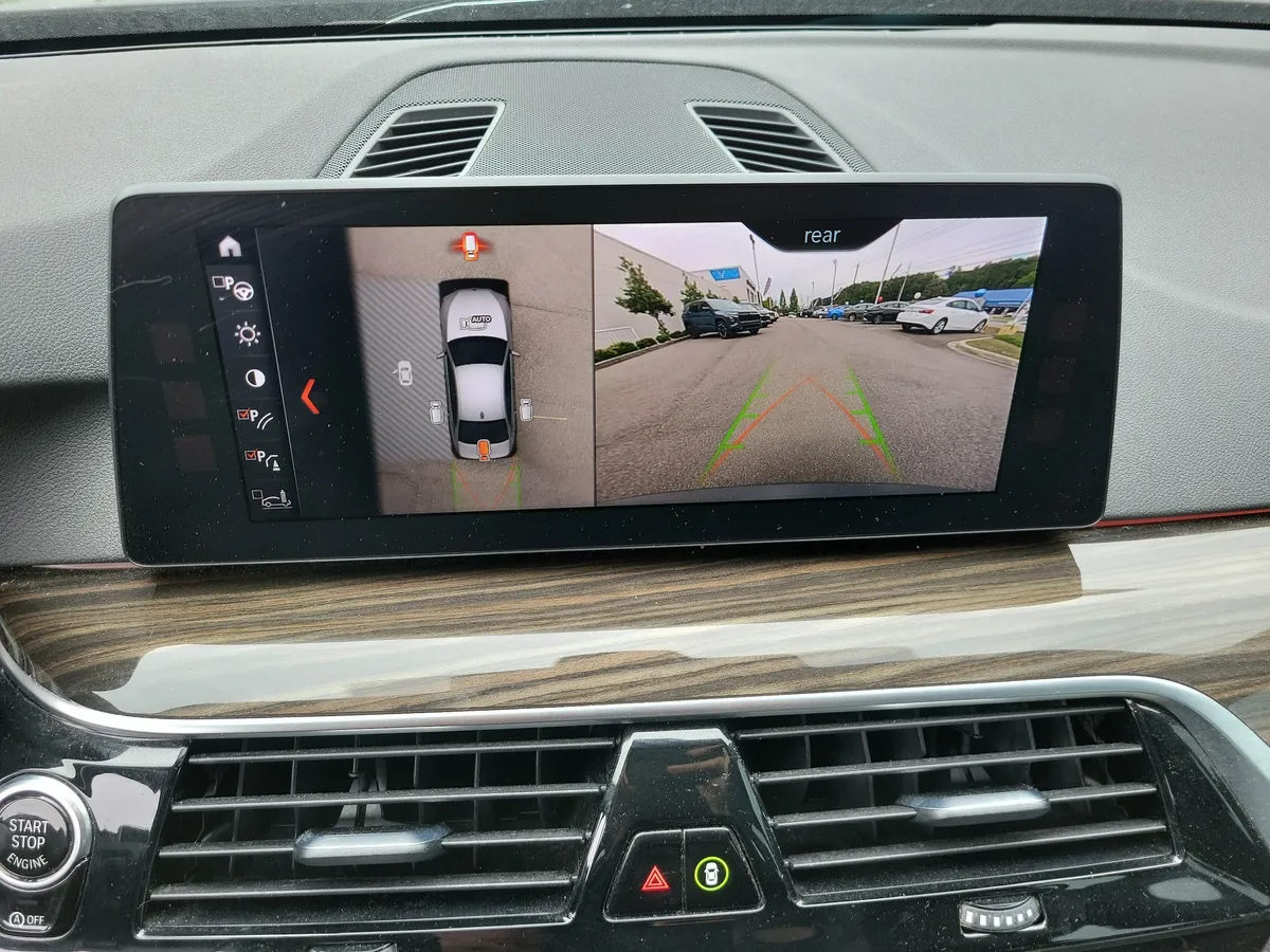 2018 BMW 540i xDrive thumbnail 16