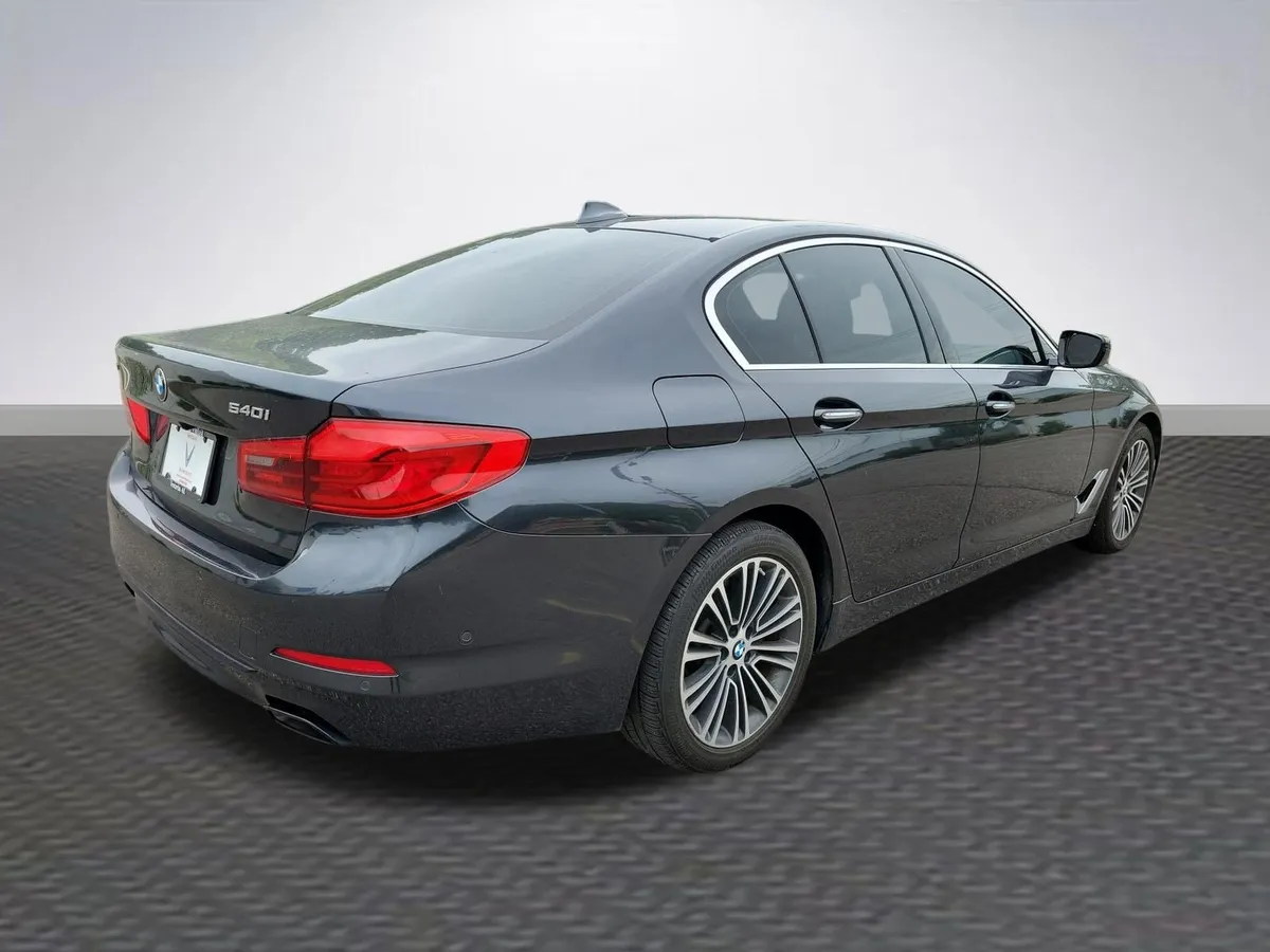 2018 BMW 540i xDrive thumbnail 5
