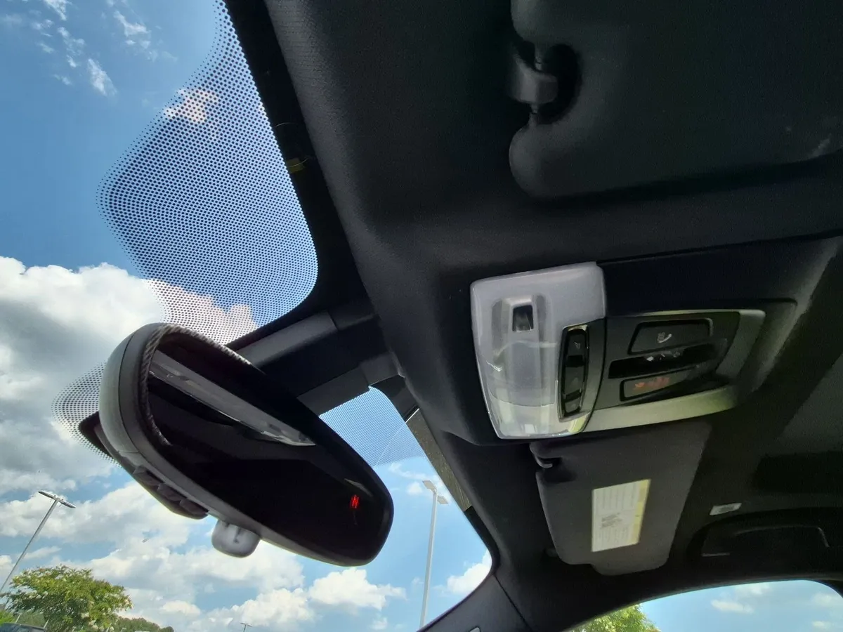 2018 BMW X1 sDrive28i thumbnail 25
