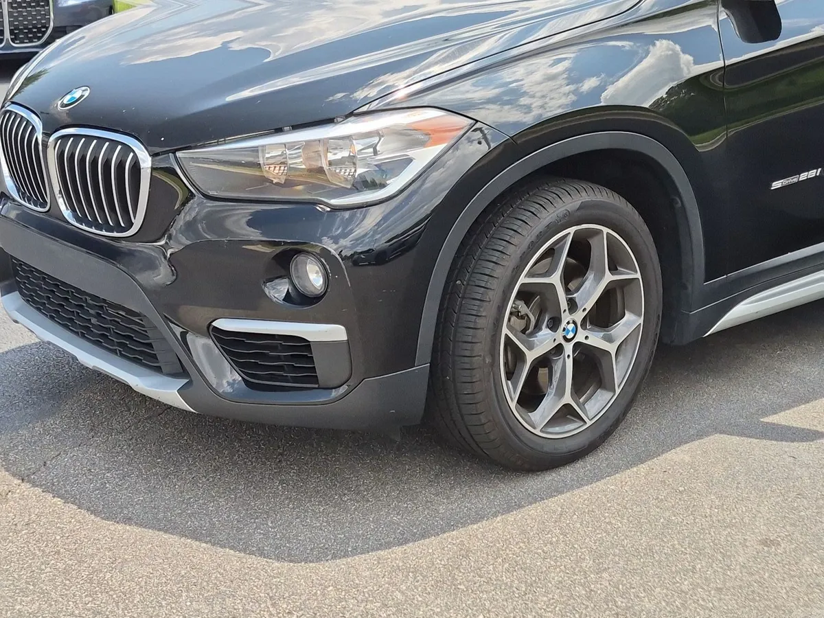 2018 BMW X1 sDrive28i thumbnail 5