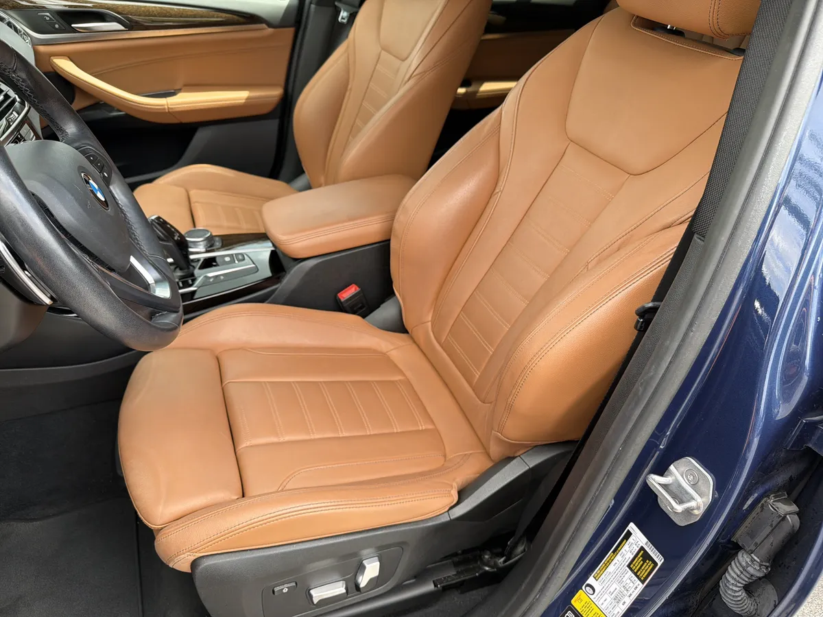 2018 BMW X3 xDrive30i thumbnail 16