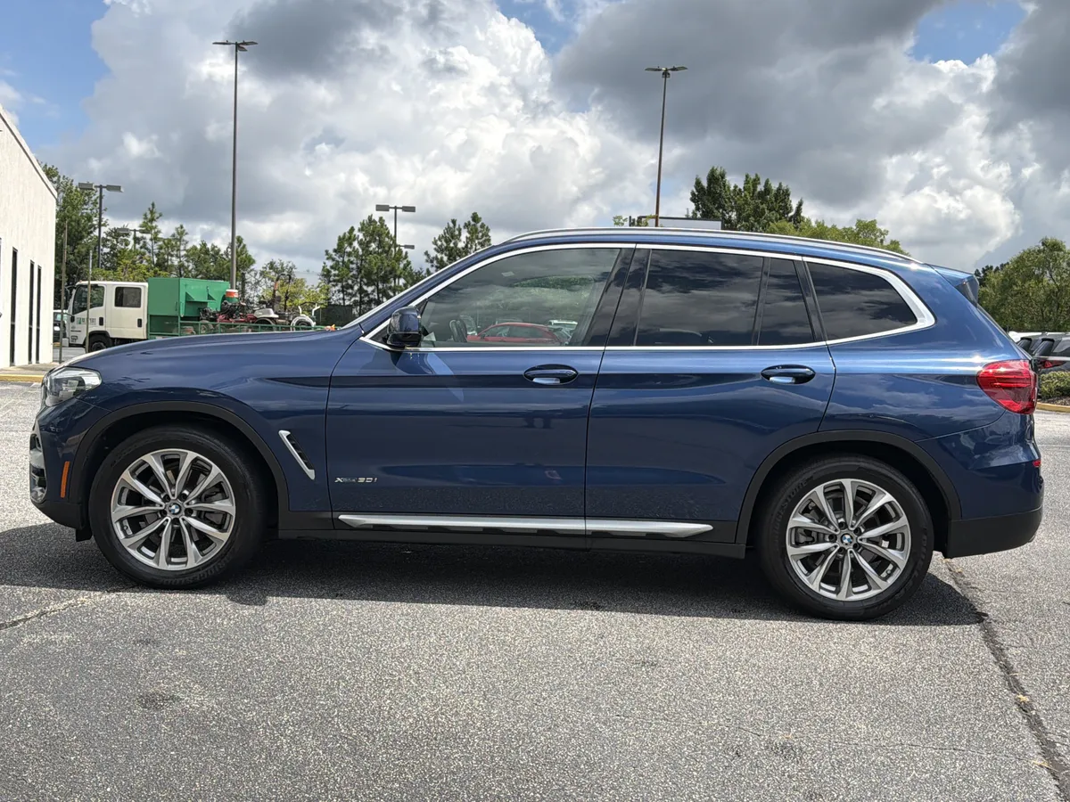 2018 BMW X3 xDrive30i thumbnail 21