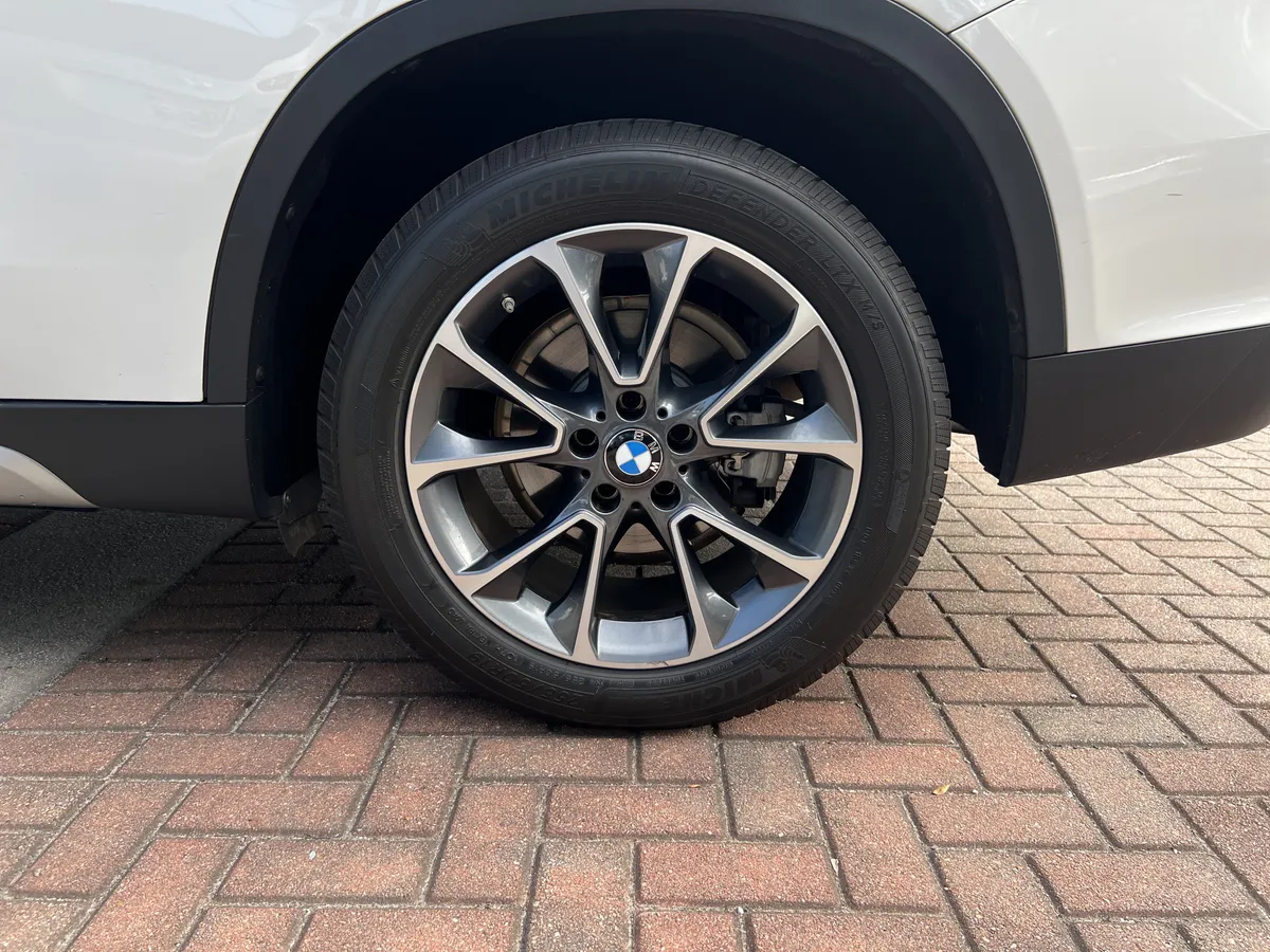 2018 BMW X5 sDrive35i thumbnail 12