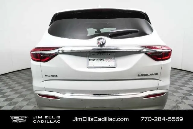 2018 Buick Enclave Premium thumbnail 25