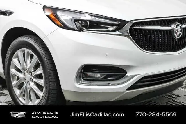 2018 Buick Enclave Premium thumbnail 35