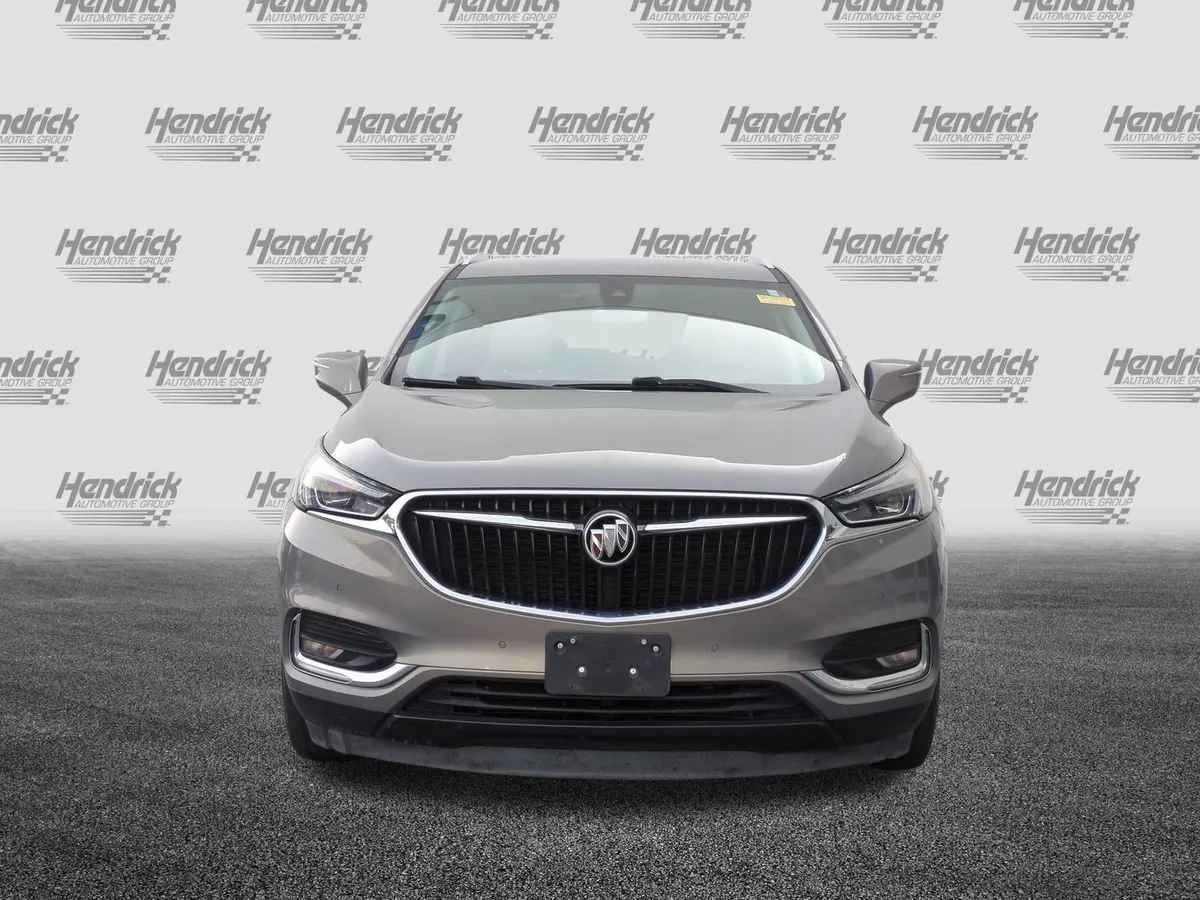2018 Buick Enclave Premium thumbnail 2