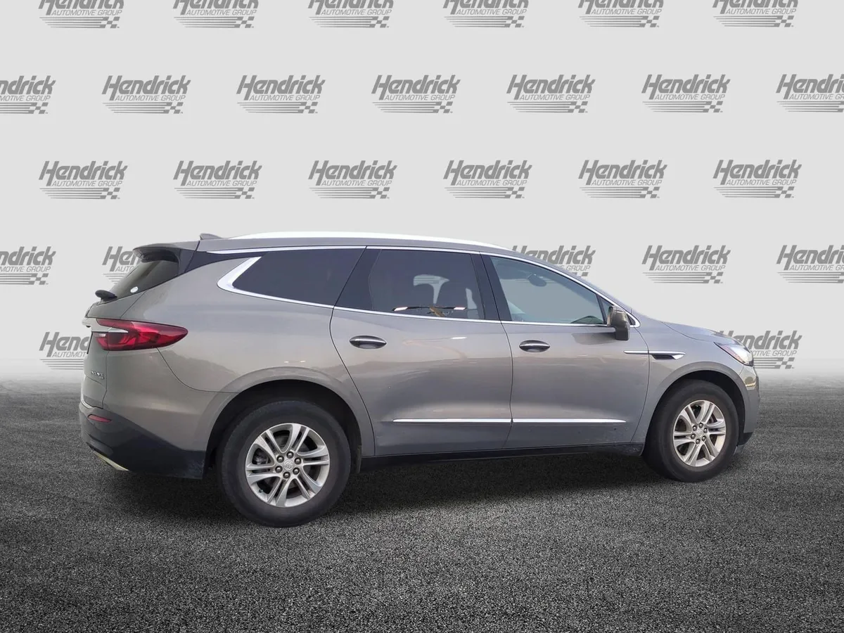 2018 Buick Enclave Premium thumbnail 8