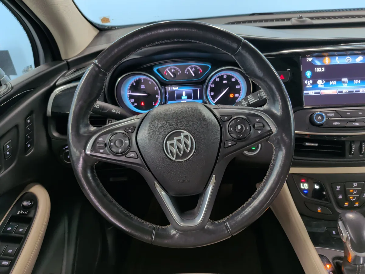 2018 Buick Envision Essence thumbnail 15
