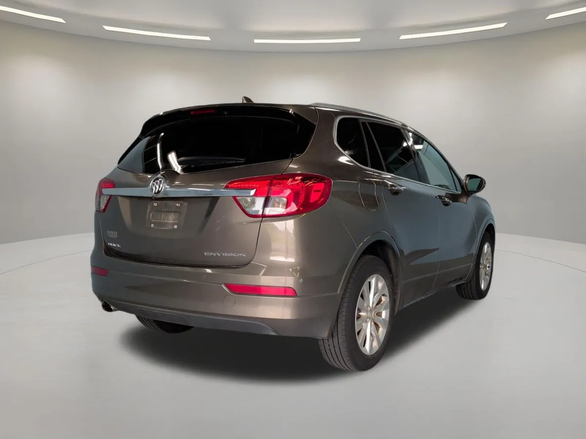 2018 Buick Envision Essence thumbnail 8