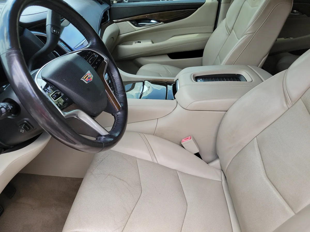 2018 CADILLAC Escalade Luxury thumbnail 12