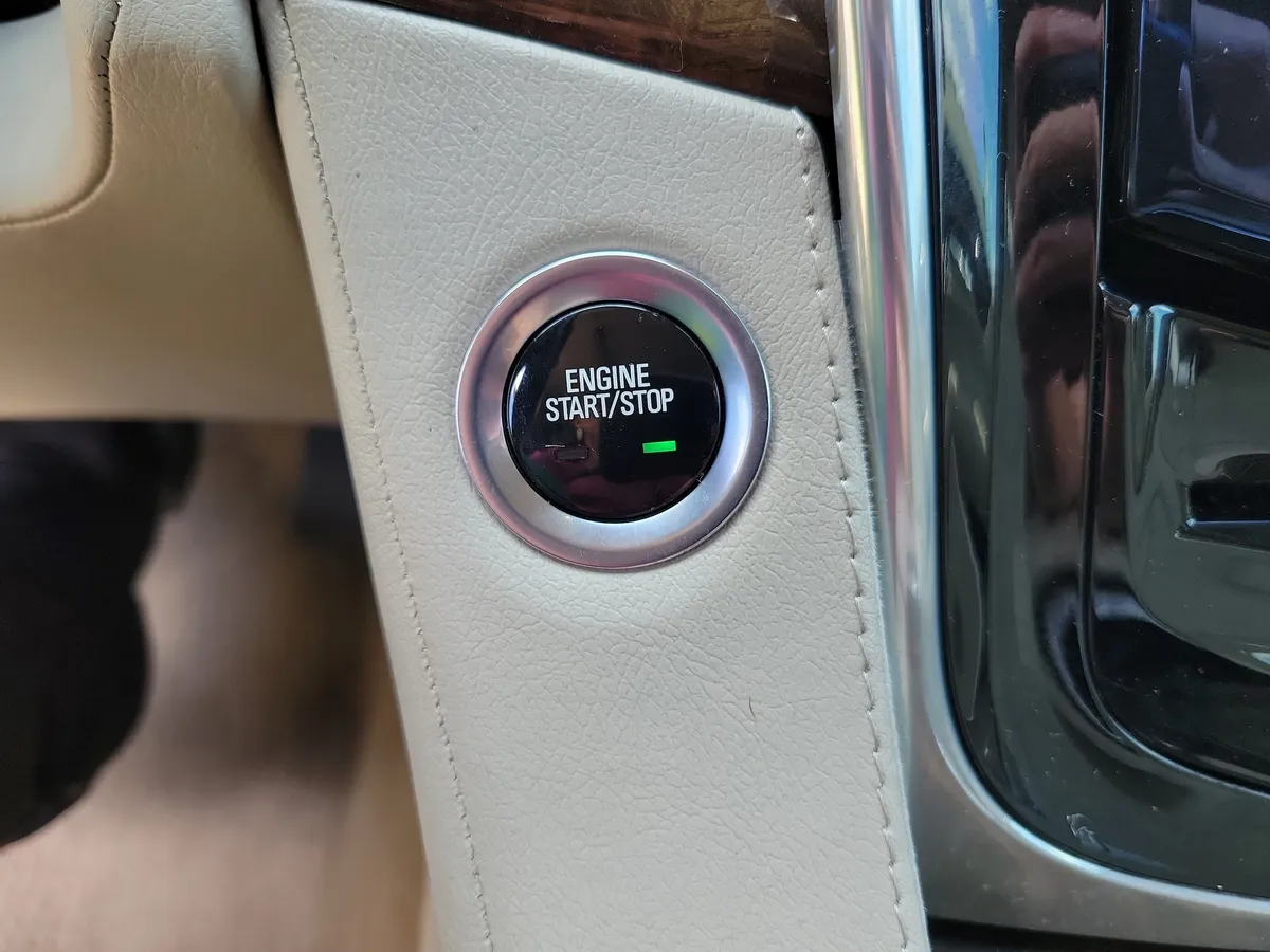 2018 CADILLAC Escalade Luxury thumbnail 21