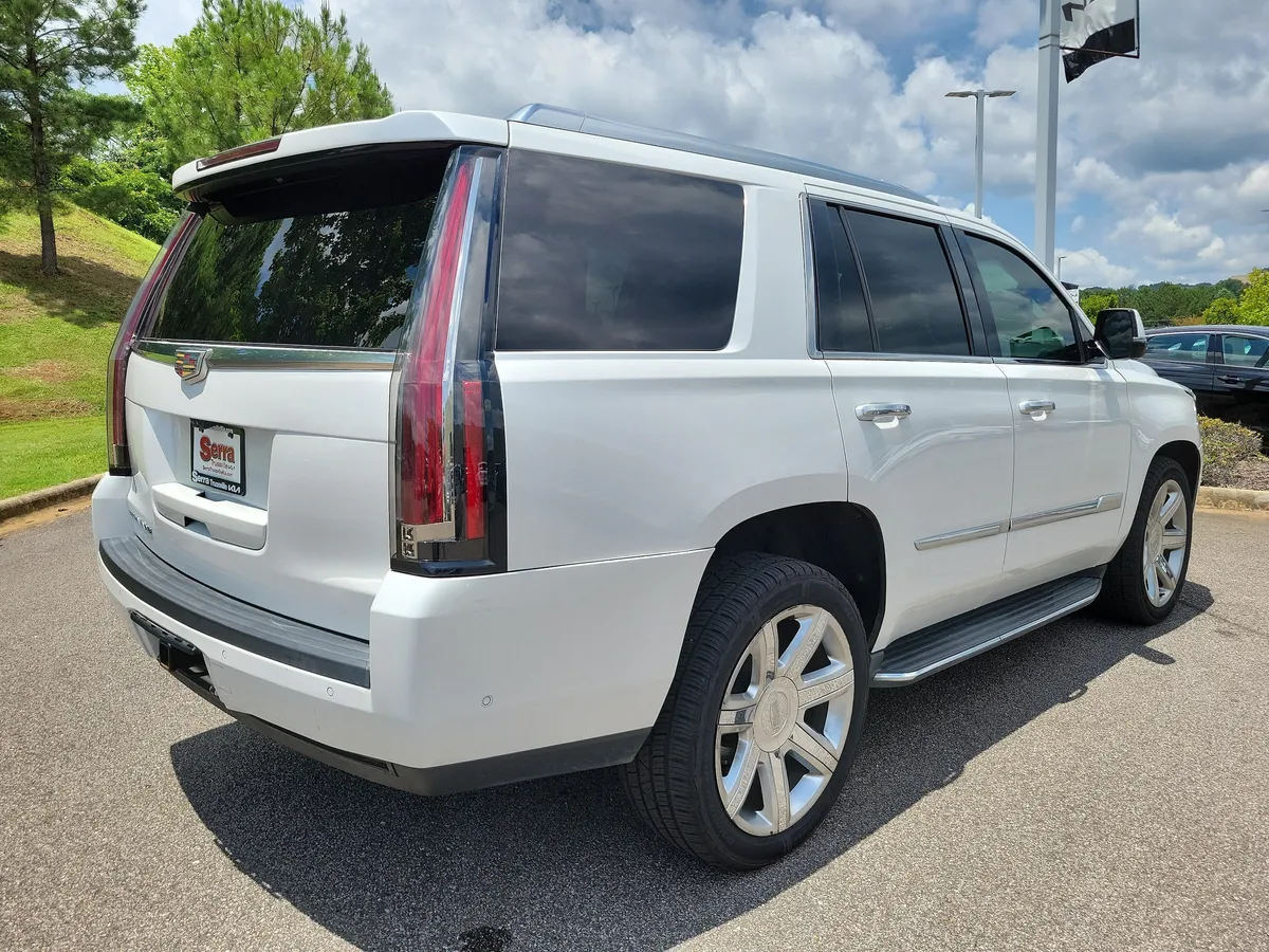 2018 CADILLAC Escalade Luxury thumbnail 5
