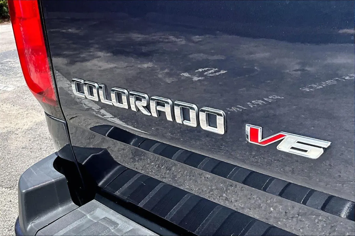 2018 Chevrolet Colorado 4WD Z71 thumbnail 10