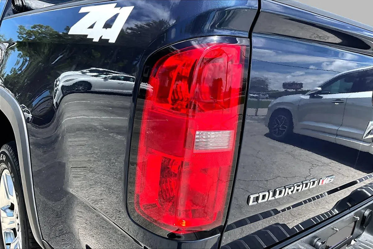 2018 Chevrolet Colorado 4WD Z71 thumbnail 28