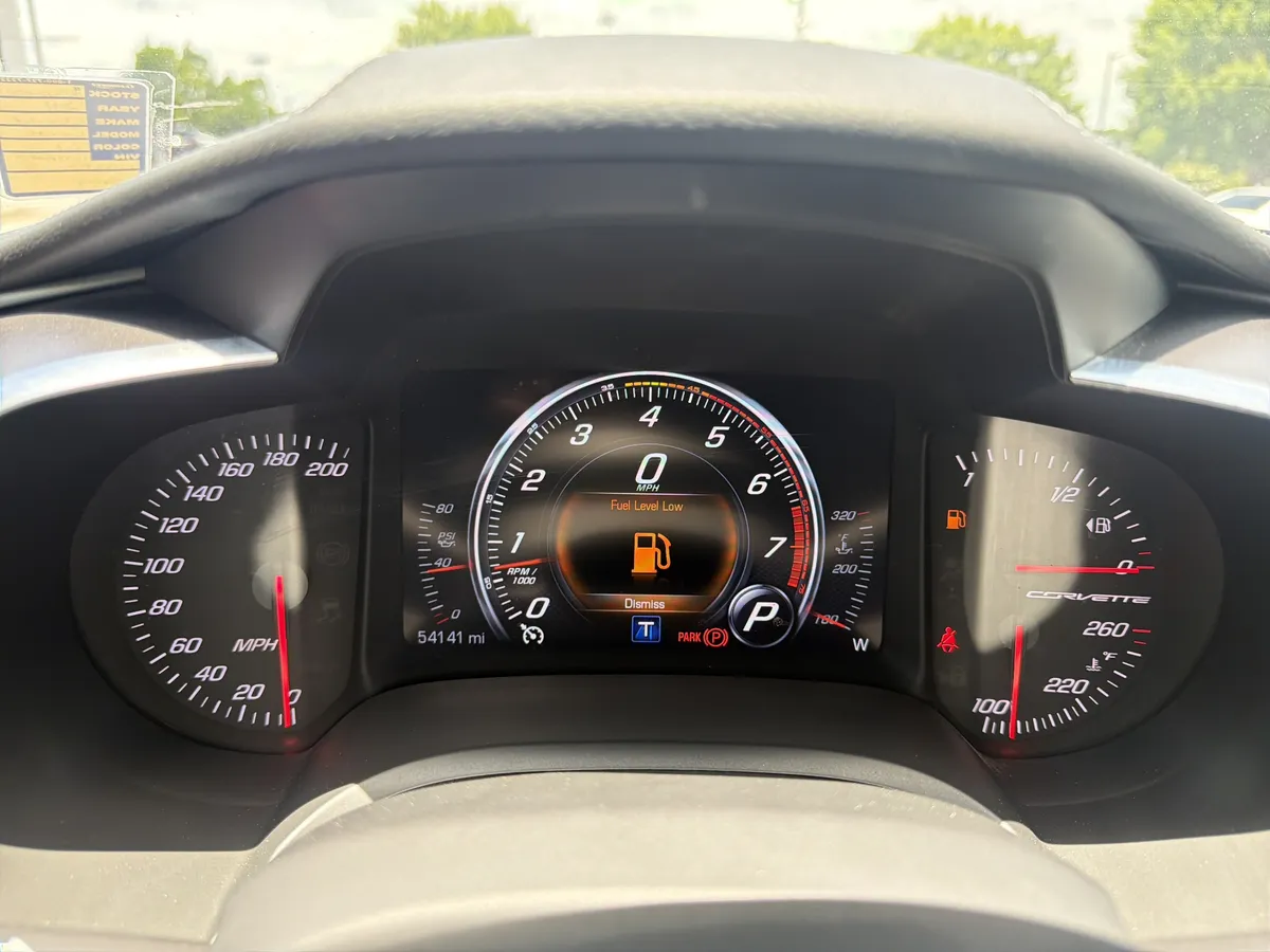 2018 Chevrolet Corvette 1LT thumbnail 13