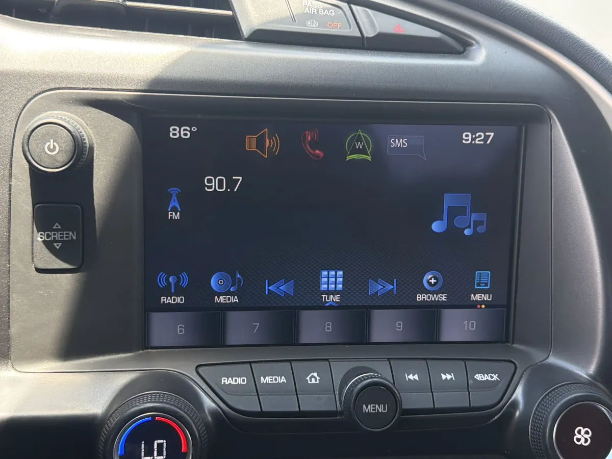2018 Chevrolet Corvette 1LT thumbnail 4