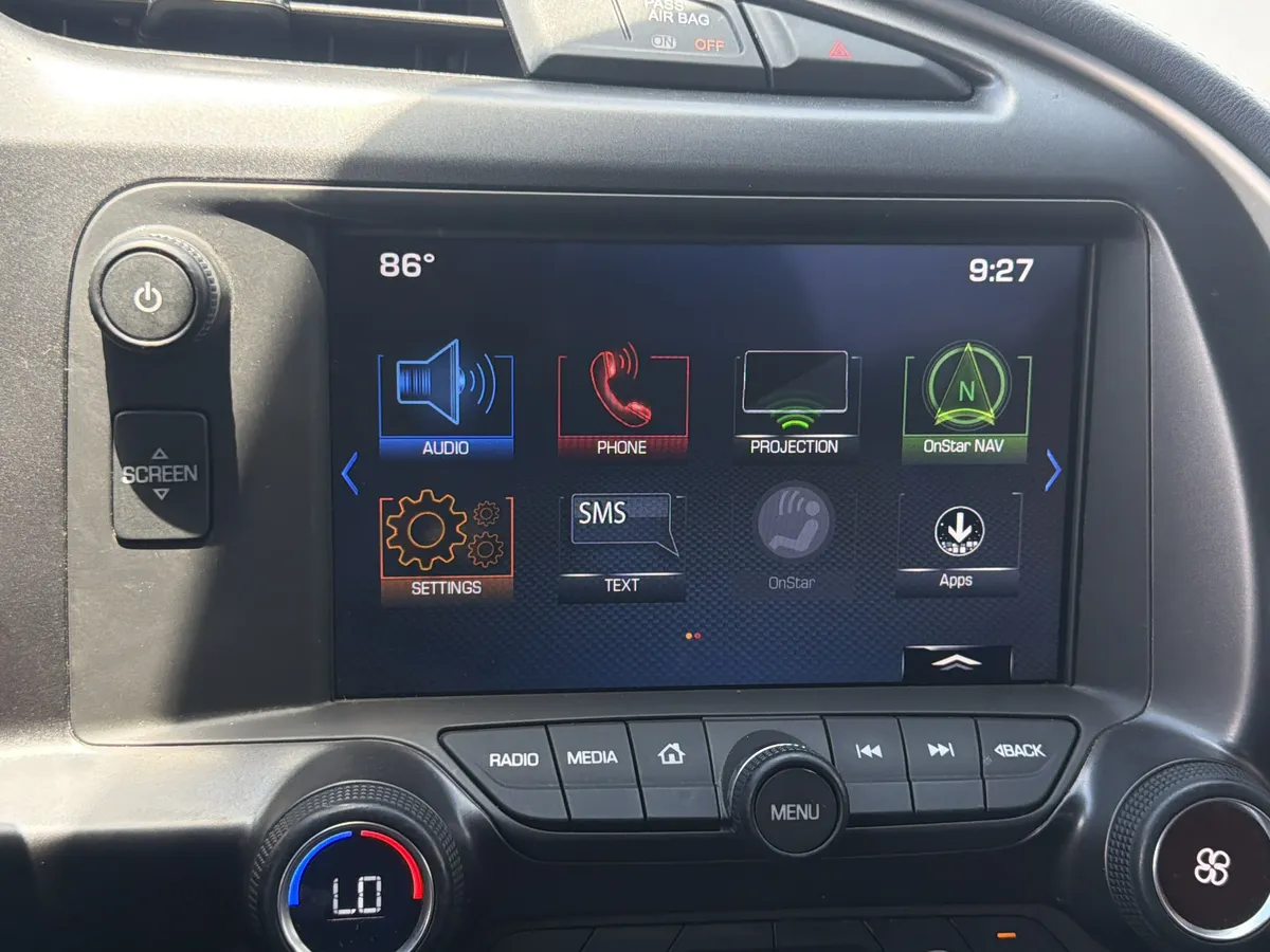 2018 Chevrolet Corvette 1LT thumbnail 5