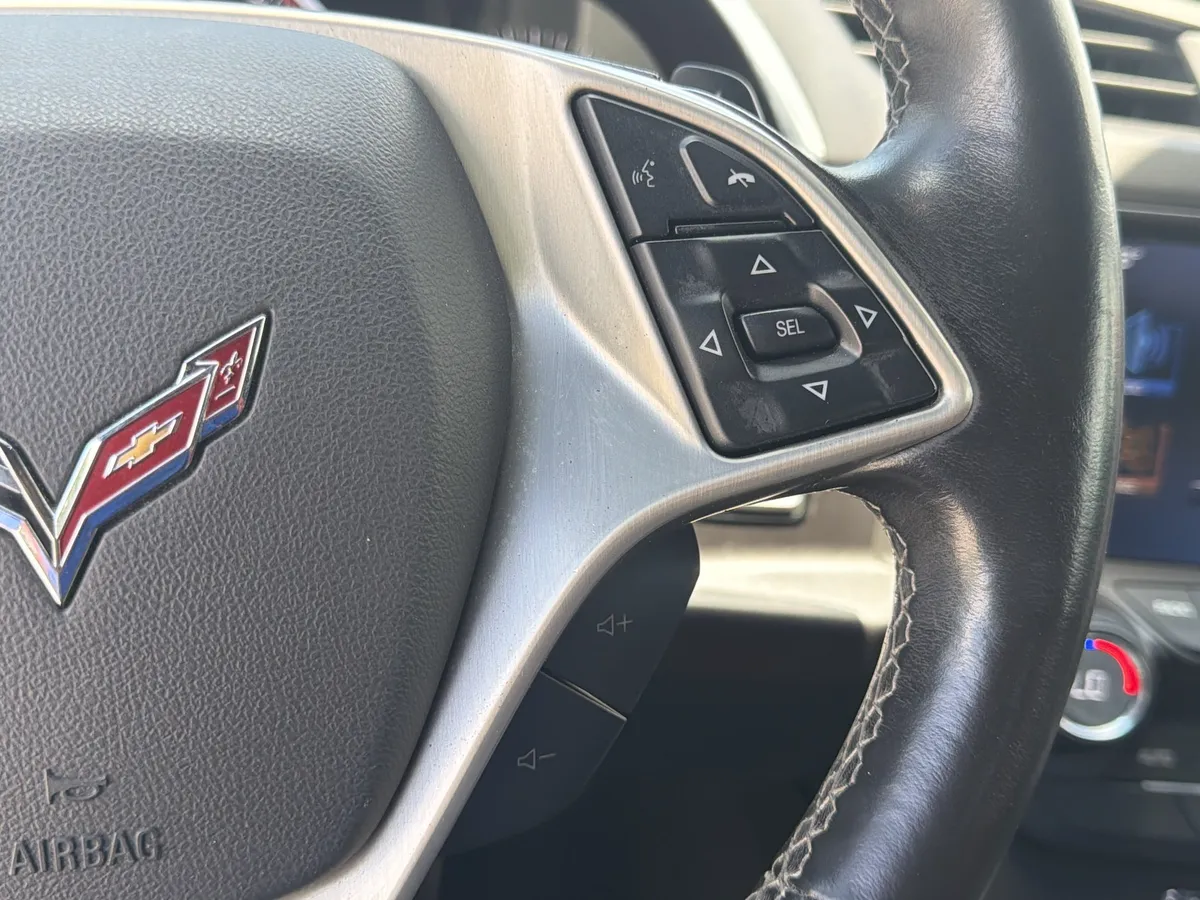 2018 Chevrolet Corvette 1LT thumbnail 9