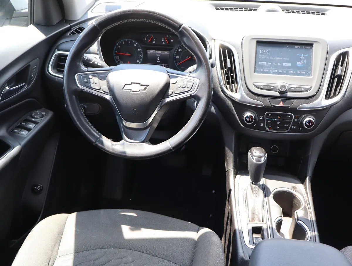 2018 Chevrolet Equinox LT thumbnail 14