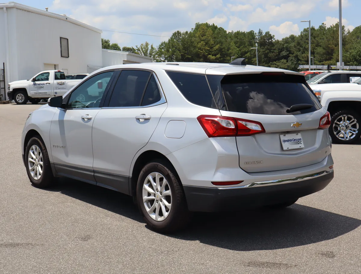 2018 Chevrolet Equinox LT thumbnail 6