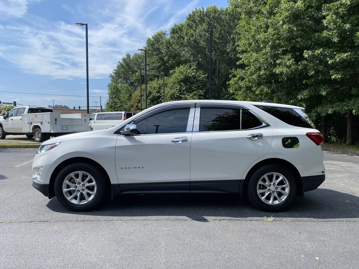 2018 Chevrolet Equinox LT thumbnail 5