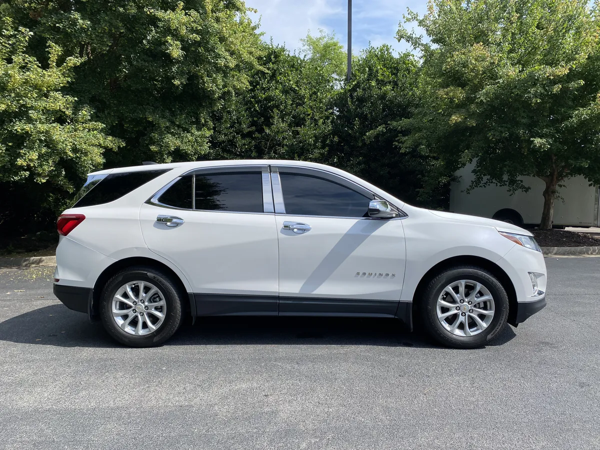 2018 Chevrolet Equinox LT thumbnail 9