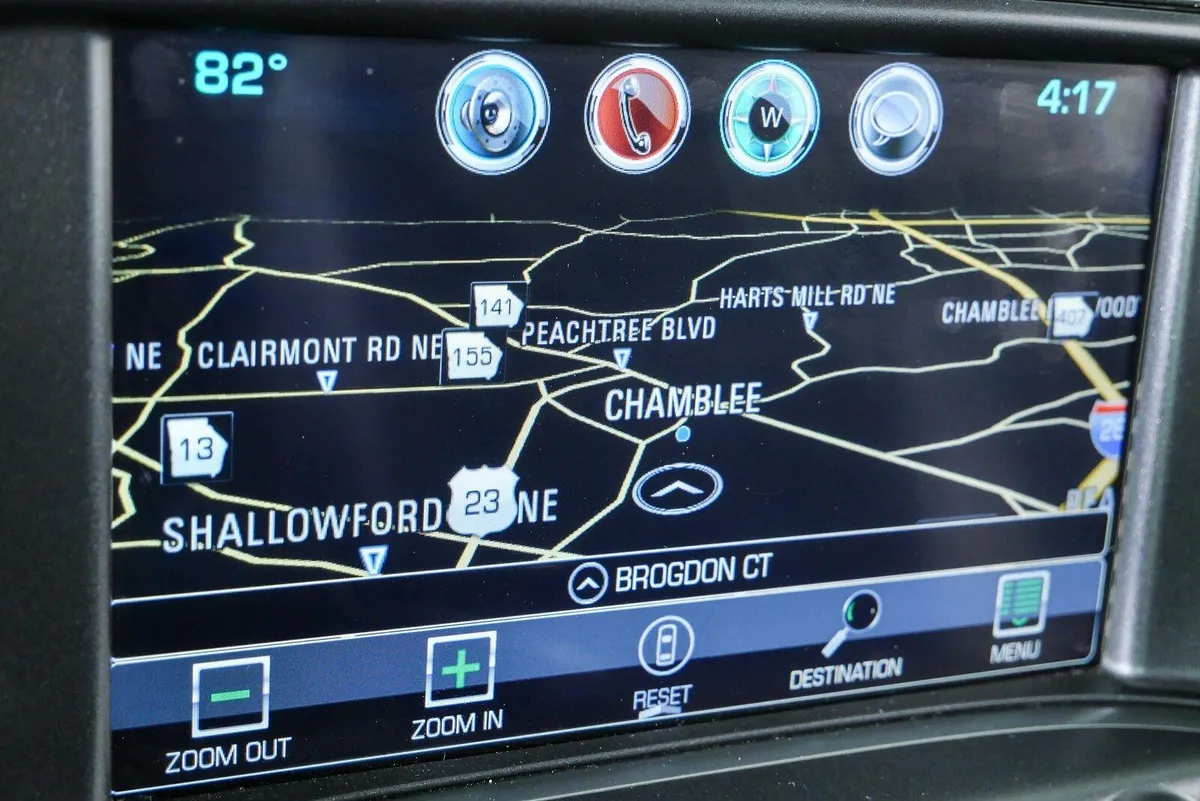 2018 Chevrolet Silverado 1500 LT thumbnail 15
